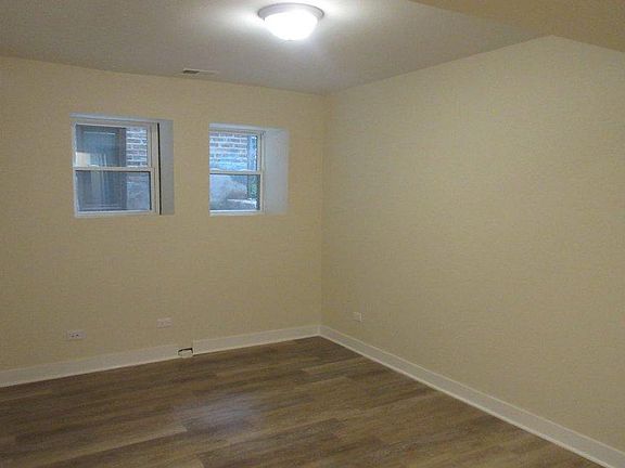 2nd image of 2020 N Bissell St