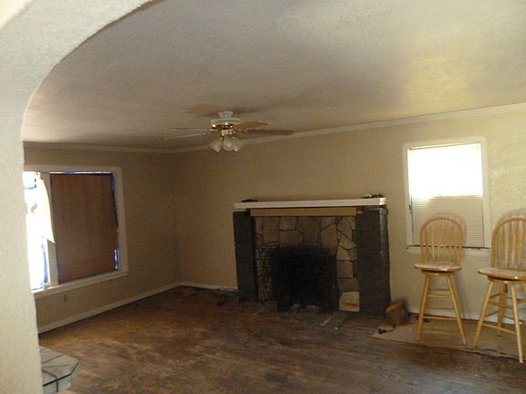 4th image of 7979 Freeport Blvd