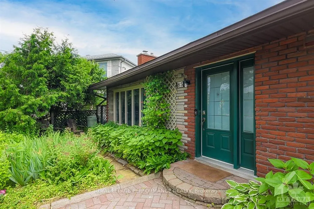 5 bed, $3,700 — Photo 2