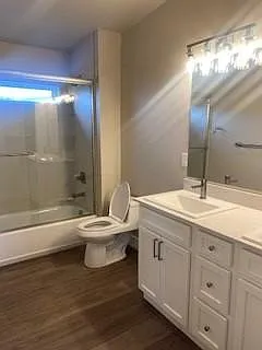 Unit Photo