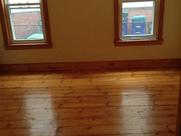 189 Lowell St #2 — Photo 4