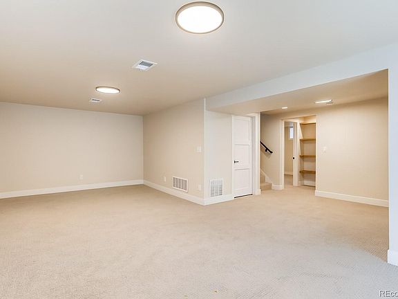5th image of 2710 E Eastman Avenue
