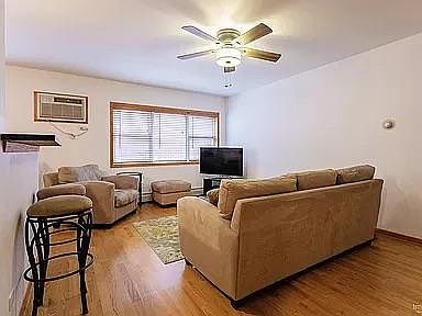 4th image of 313 Elgin Ave APT 202