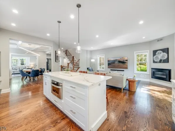 6 Park Ave, Maplewood Twp., NJ 07040