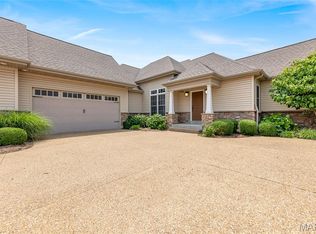 1266 Harmony Lake Dr, Saint Peters, MO