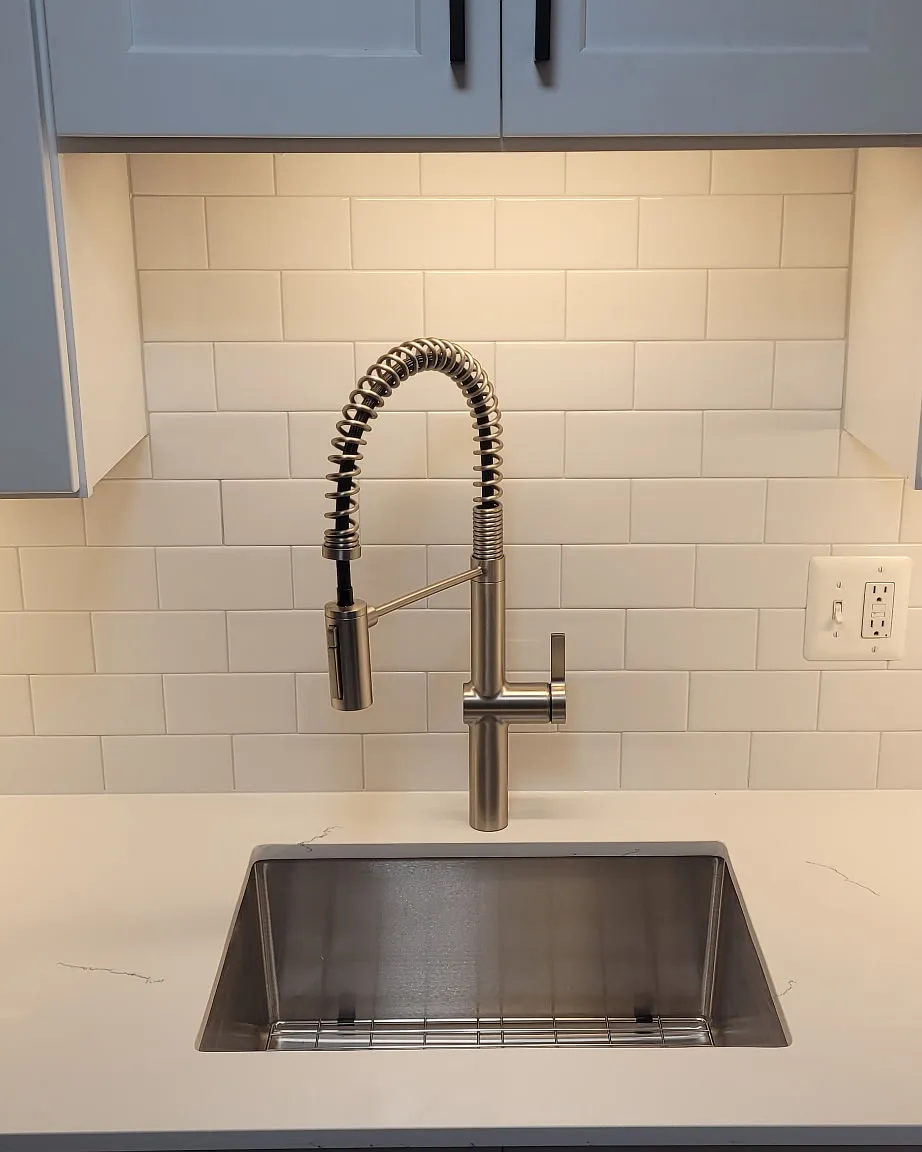 2 bed, 806 sqft, $1,595 — Photo 3