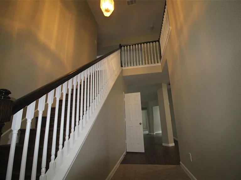 16730 Town Glade Dr — Photo 3