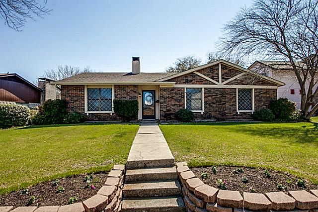 1st image of 3330 Castle Rock Ln