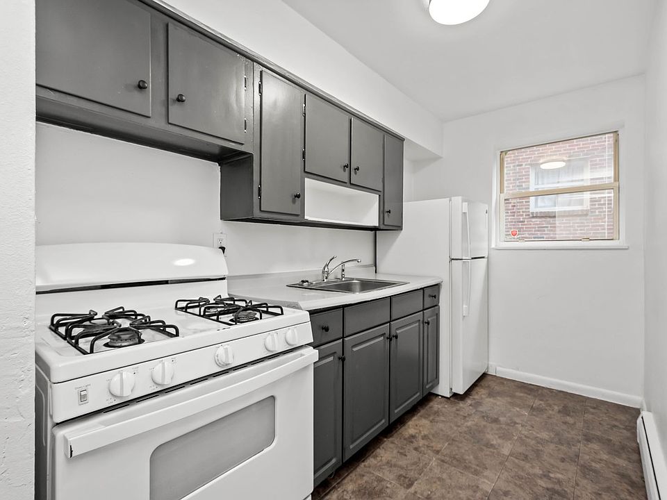 1st image of 11515-11523 Frankstown Rd #3C