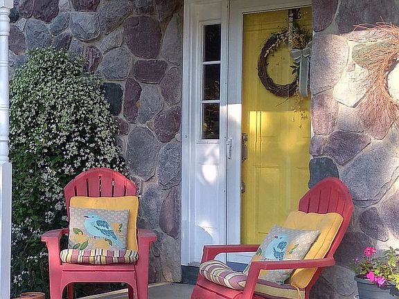 Cozy Seating on Porch/Garden
