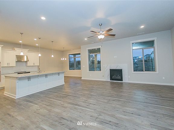 3rd image of 5772 Road J.6 NE
