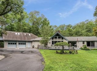 12 Cooper Ln, Chester, NJ 07930