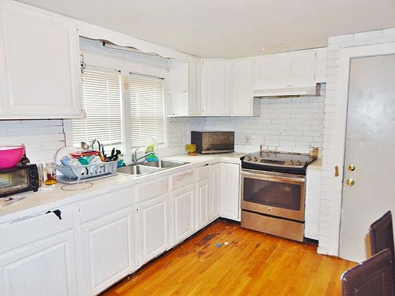 5th image of 374 Quincy St