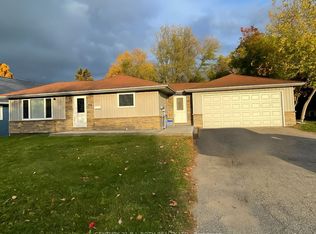 225 Cox Mill Rd, Barrie, ON L4N 4G7