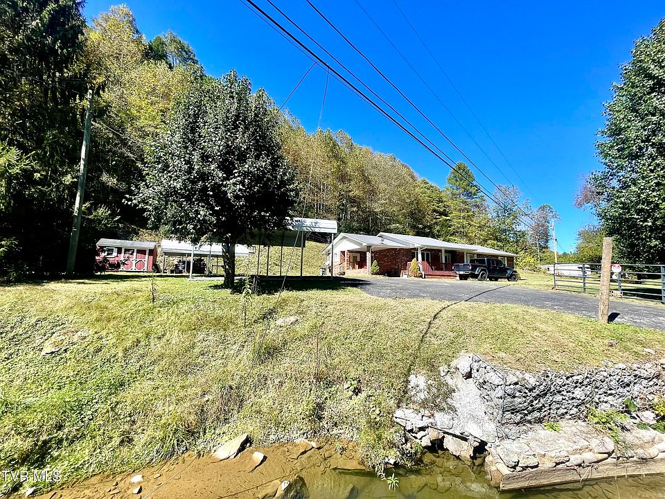 1st image of 2989 Greenbrier Rd