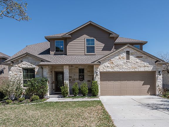 4 Bedrooms & 2.5 Bathrooms