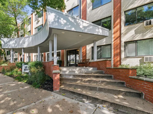 2700 W 44th St APT 209, Minneapolis, MN 55410