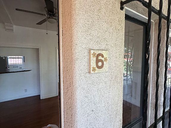 2nd image of 5942 Willoughby Ave APT 6