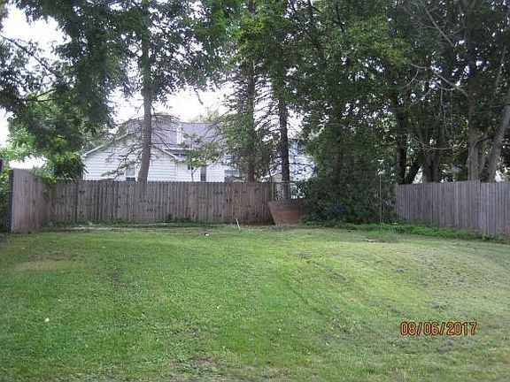 3rd image of 14 Gates St