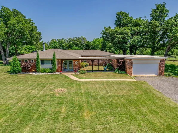 2120 S Henney Rd, Choctaw, OK 73020