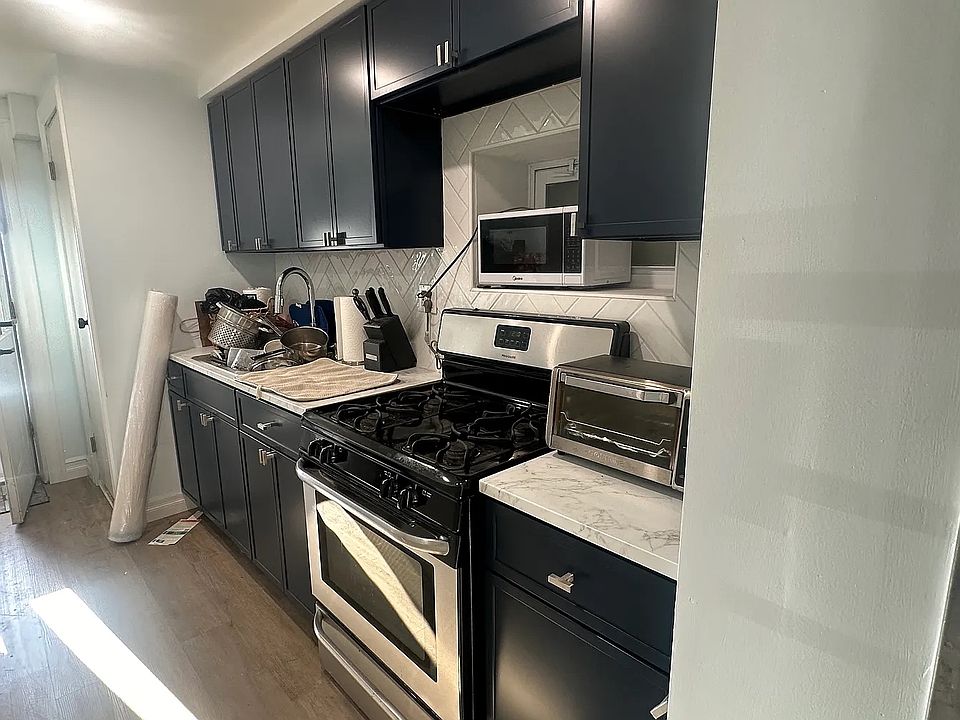 1st image of 1 Hunt Ave Floor 1
