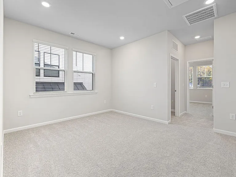 Abode Kerr Ridge — Photo 28