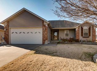 5353 S Honeysuckle Ln, Battlefield, MO 65619