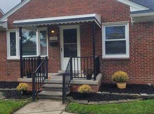 1058 20th St, Wyandotte, MI 48192