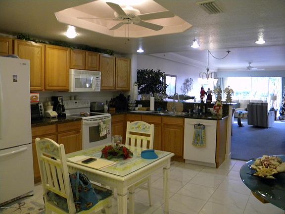 5th image of 817 Mystic Dr APT B309