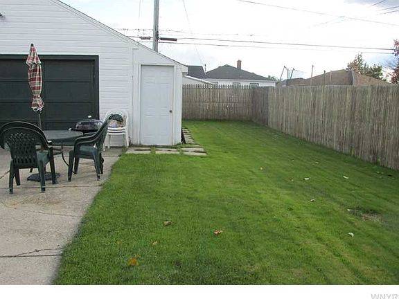 3rd image of 153 Moulton Ave