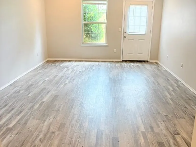 2202 W Jonquil Ln — Photo 23