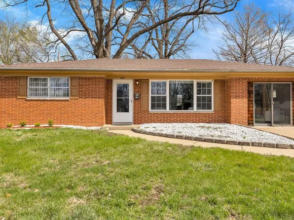 909 Brentmoor Dr, Belleville, IL 62223