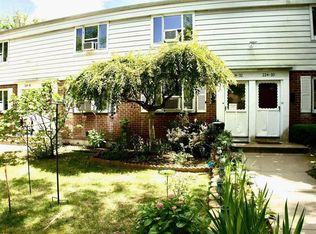 224-32 Manor Rd, Queens Village, NY 11427