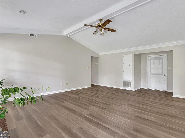 116 Crofts Cor — Photo 8