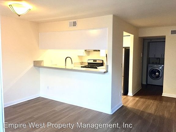 2nd image of 16050 Hart St APT 3