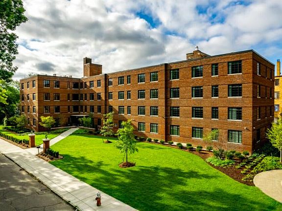 2nd image of 885 Covington Dr #201