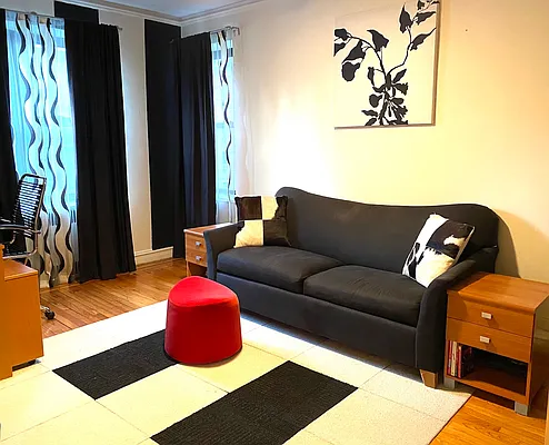 Rented by Apartment Luxe Realty Group, Inc | media 25