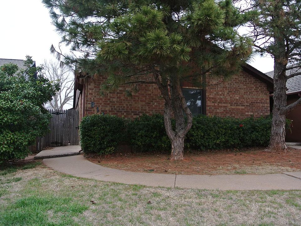 1st image of 813 NW 137th St
