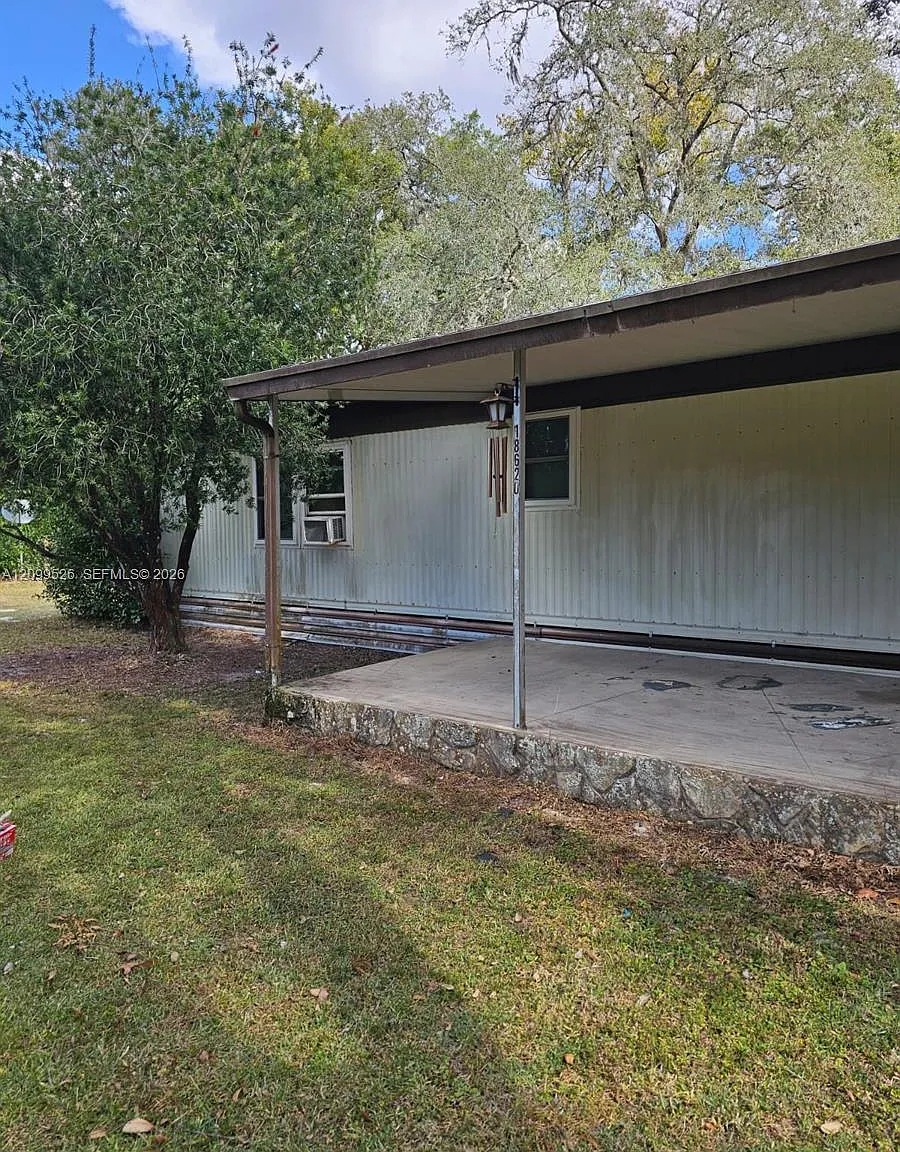 2 bed, 1.5 bath, 840 sqft, $1,500 — Photo 2