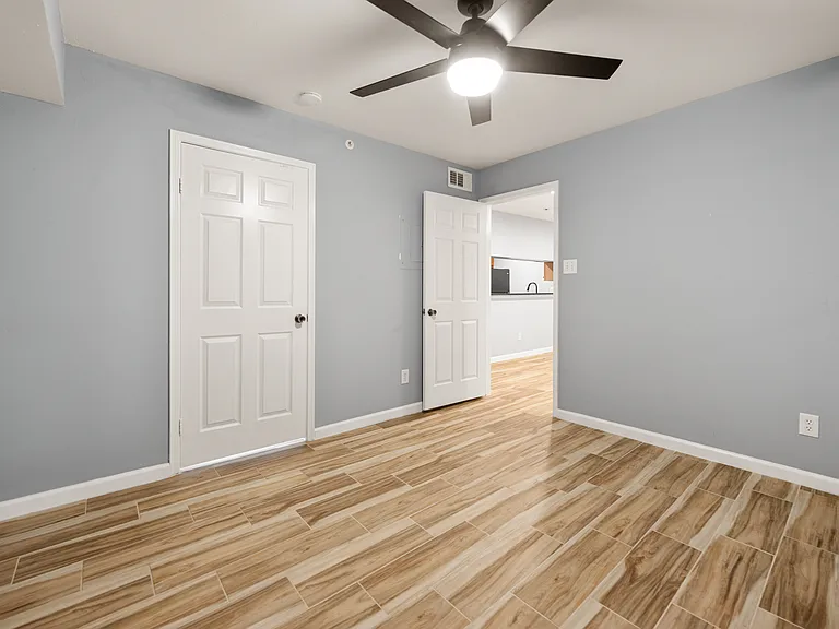 3309 Wyndham Cir #1183 — Photo 15