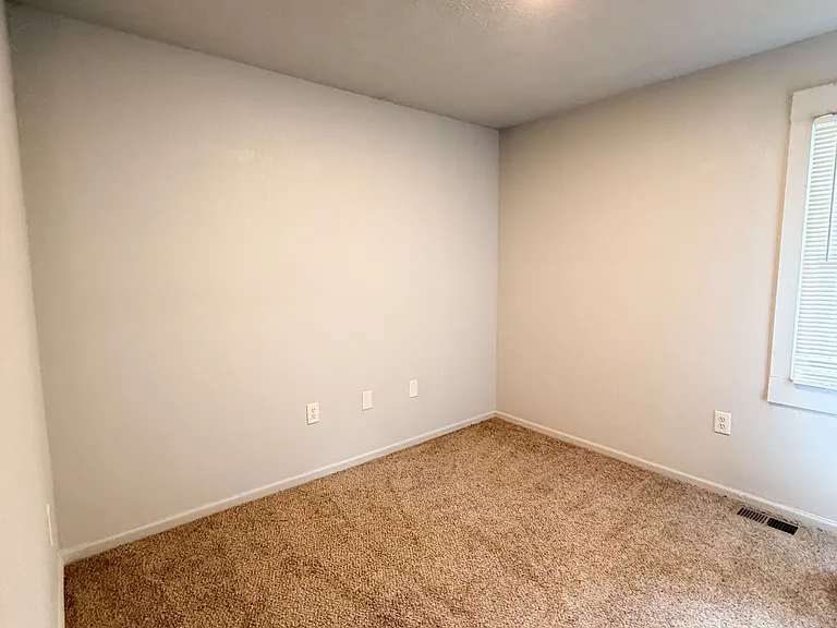 4487 French Rd — Photo 5