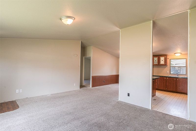4th image of 14901 Voss Place