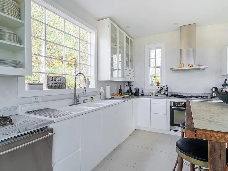 145 E Camp Rd — Photo 15