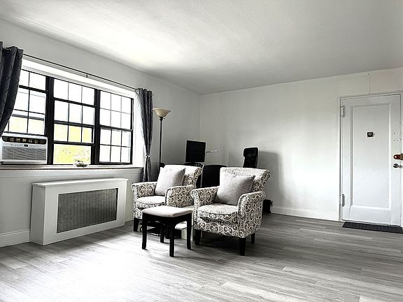 3rd image of 78-16 147th St #3C