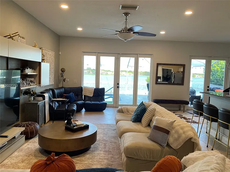 1144 Fairfield Meadows Dr — Photo 10