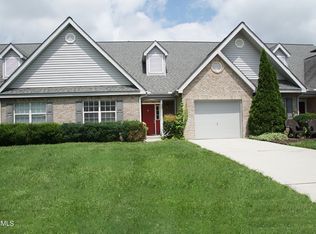 3216 Lightspring Ln, Knoxville, TN 37917