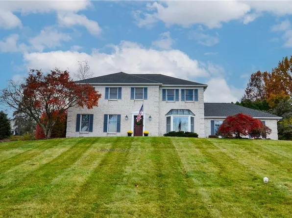 5910 Blue Grass Trl, Coopersburg, PA 18036