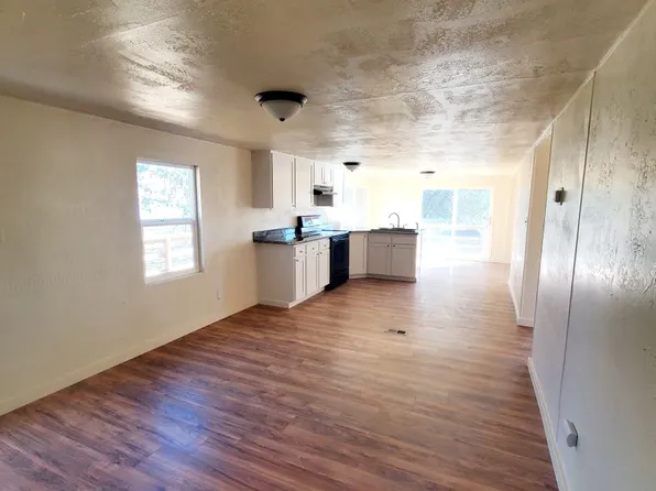 866 Riverside Dr, Klamath Falls, OR 97601