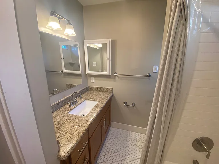 1230 Cortlandt St #7 — Photo 6