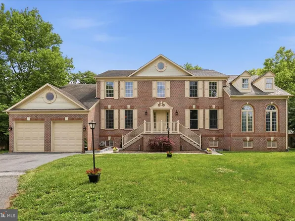 6135 Fieldcrest Ct, Frederick, MD 21701
